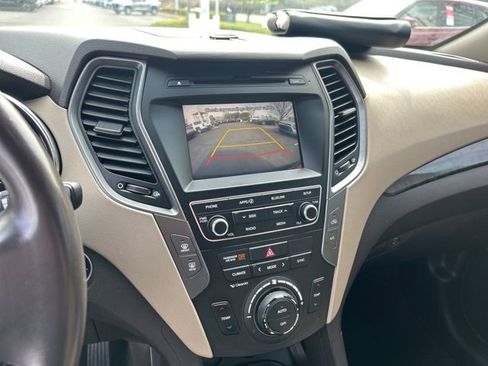 Used 2017 Hyundai Santa Fe Sport image 23