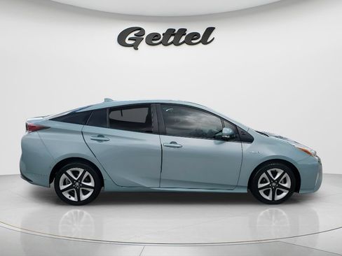 Used 2018 Toyota Prius Four Touring FWD image 4