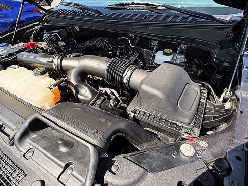 Used 2024 Ford Expedition XLT AWD/4WD image 27