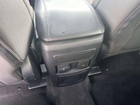 Certified 2023 Ford Explorer XLT image 12