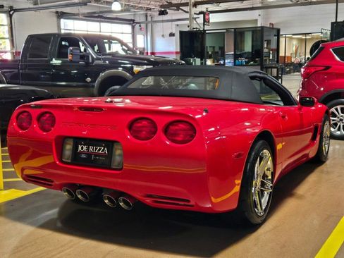 Used 2002 Chevrolet Corvette Convertible w/ Preferred Equipment Group2 image 11