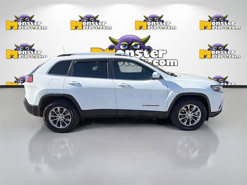 Used 2020 Jeep Cherokee Latitude Plus w/ Cold Weather Group image 4