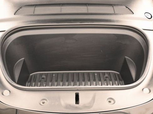 Used 2022 Tesla Model Y Performance image 44