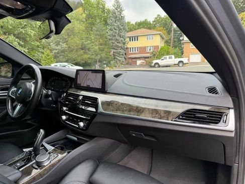 Used 2020 BMW 540i xDrive w/ M Sport Package AWD/4WD image 32