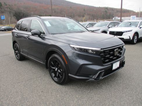 Certified 2024 Honda CR-V Sport image 3