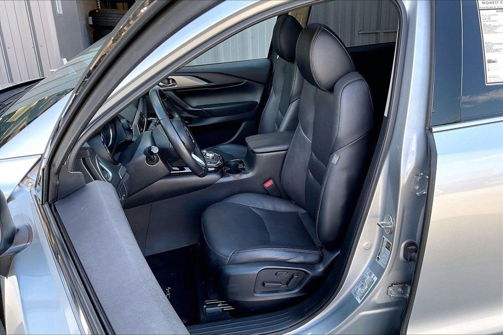 Used 2023 MAZDA CX-9 Touring AWD/4WD image 25