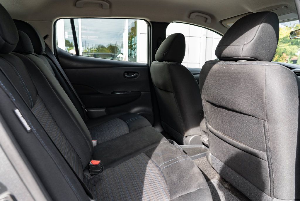 Used 2025 Nissan Leaf S FWD image 26