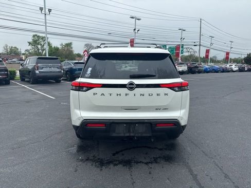 Certified 2023 Nissan Pathfinder SV w/ SV Premium Package AWD/4WD image 6