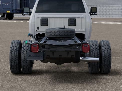 New 2026 RAM 5500 Tradesman AWD/4WD image 13
