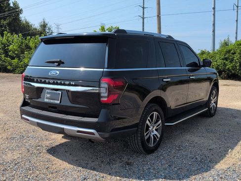 Used 2023 Ford Expedition Limited AWD/4WD image 6