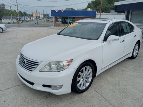 Used 2011 Lexus LS 460 AWD w/ Comfort Pkg image 1