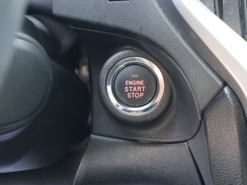 Used 2022 Subaru Ascent Limited w/ Technology Package image 31