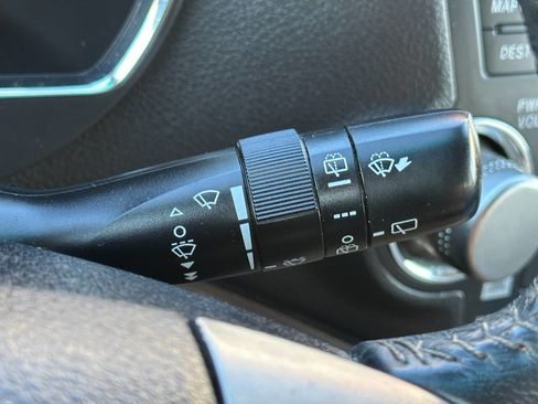 Used 2010 Toyota Highlander Limited image 51