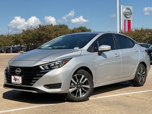 New 2025 Nissan Versa SV w/ Trunk Package image 2