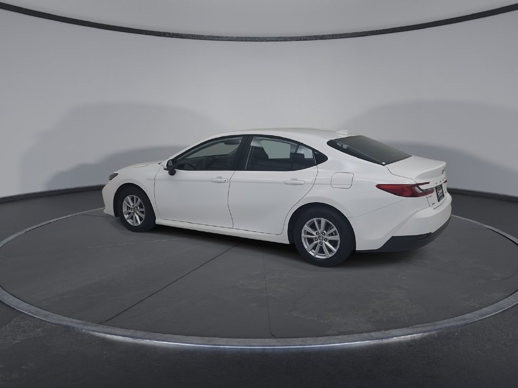 Used 2025 Toyota Camry LE FWD image 12
