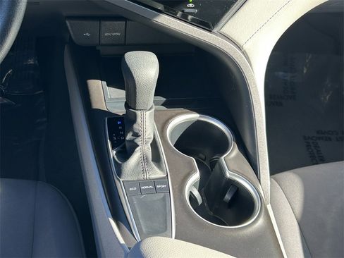 Used 2023 Toyota Camry LE image 18