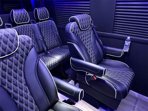 Used 2023 Mercedes-Benz Sprinter 3500 w/ Parking Package image 14