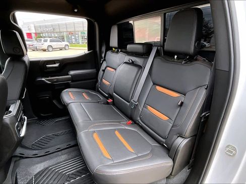 Used 2021 GMC Sierra 1500 AT4 w/ AT4 Premium Package AWD/4WD image 17