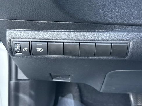 Used 2023 Toyota Corolla LE image 40