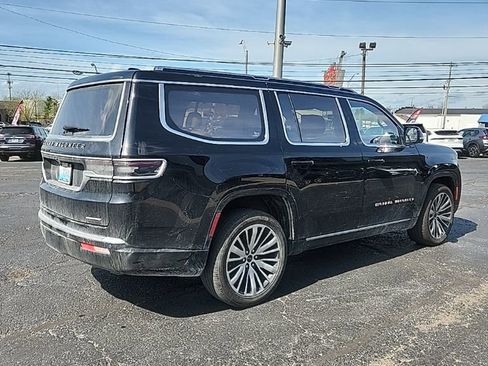Used 2022 Jeep Grand Wagoneer Series III image 4