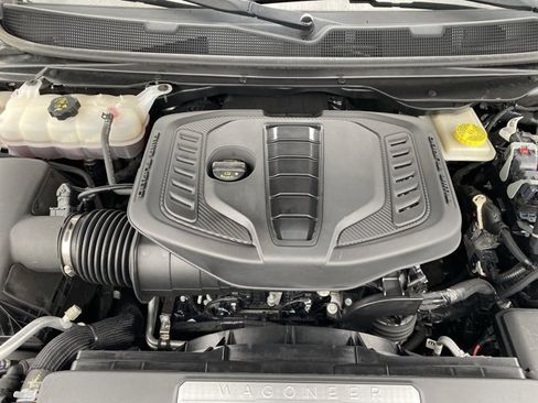 Used 2023 Jeep Wagoneer Series III w/ Preferred Equipment Group image 26