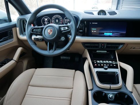 New 2026 Porsche Cayenne Coupe image 14