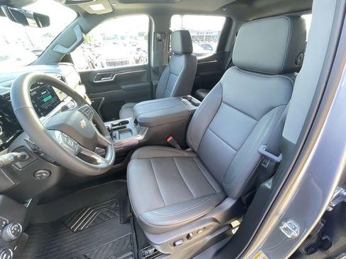 Used 2026 Chevrolet Silverado 1500 LTZ w/ LTZ Premium Package AWD/4WD image 19
