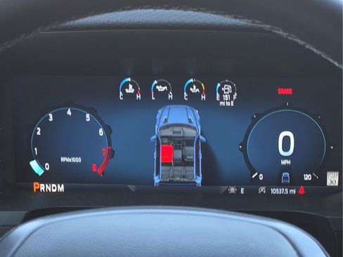 Used 2025 Ford F150 XLT w/ Equipment Group 302A MID AWD/4WD image 9