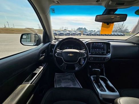 Used 2018 Chevrolet Colorado LT w/ LT Convenience Package image 13