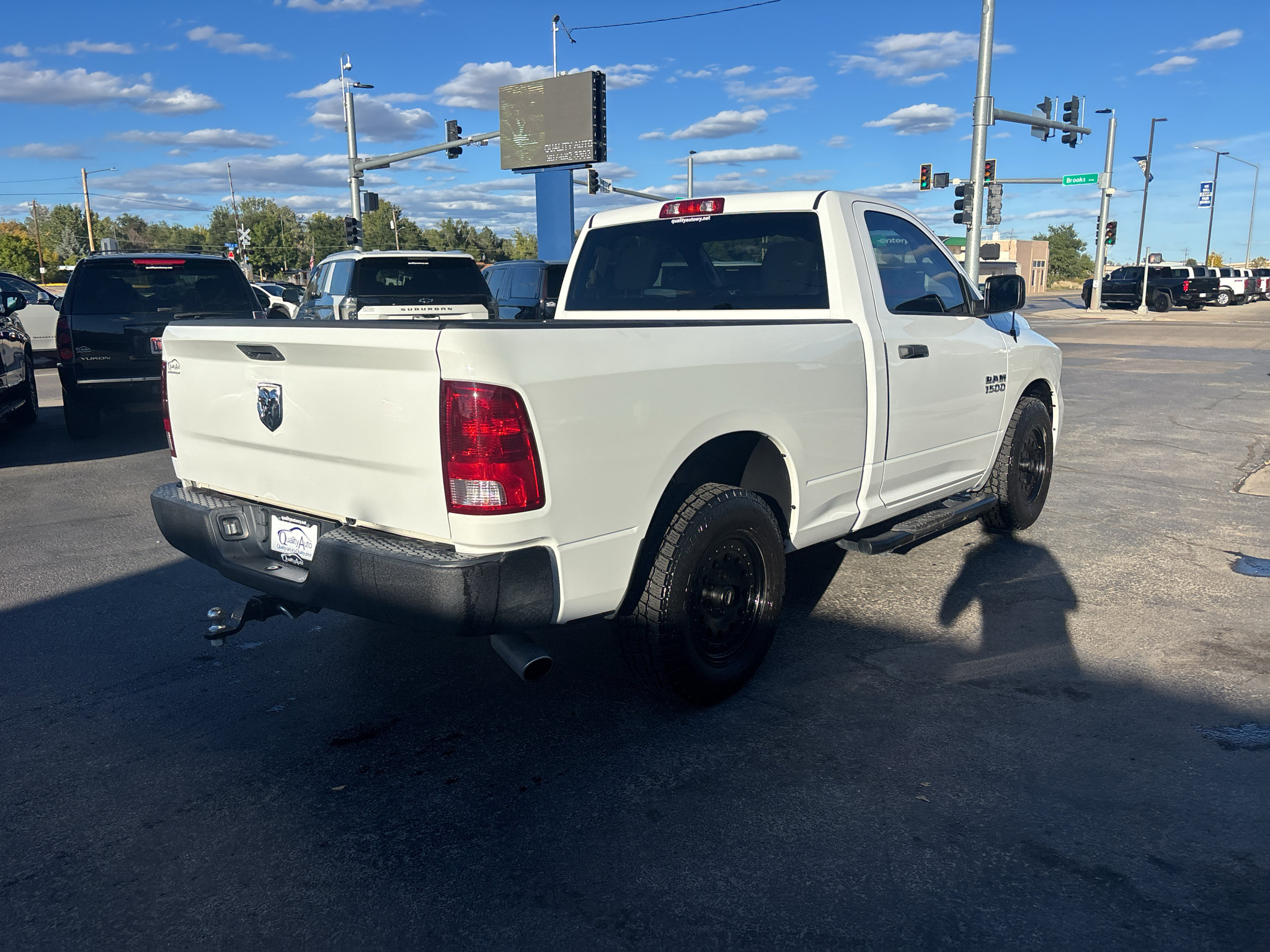 Used 2018 RAM 1500 Express RWD image 6