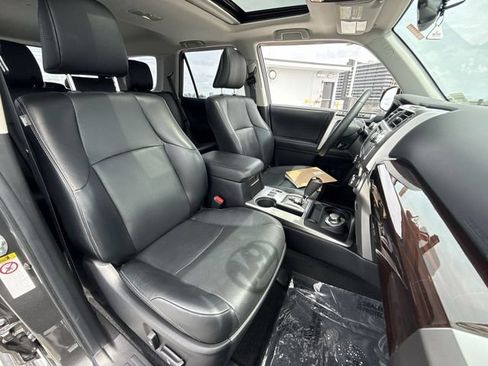 Used 2019 Toyota 4Runner Limited AWD/4WD image 26