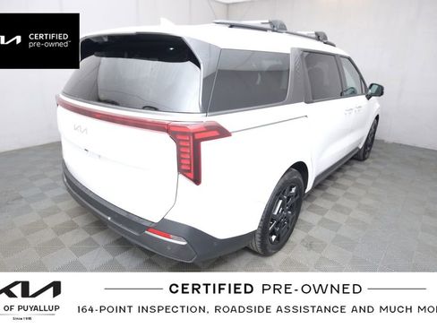 Used 2025 Kia Carnival SX Prestige image 6