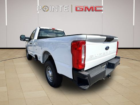 Used 2024 Ford F250 XL image 7