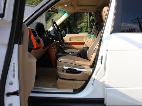 Used 2011 Land Rover Range Rover HSE AWD/4WD image 41