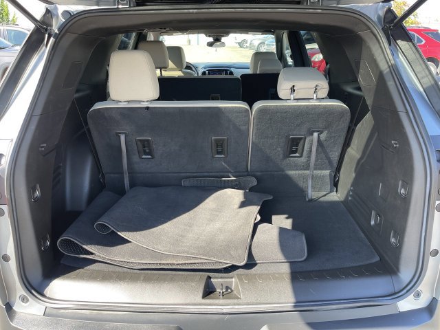 Used 2023 Chevrolet Traverse LS w/ Safety Package FWD image 23