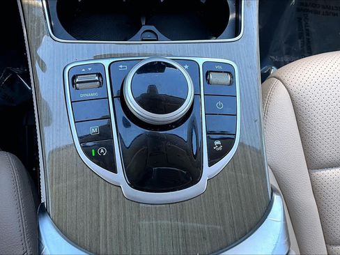 Used 2018 Mercedes-Benz GLC 300 image 33