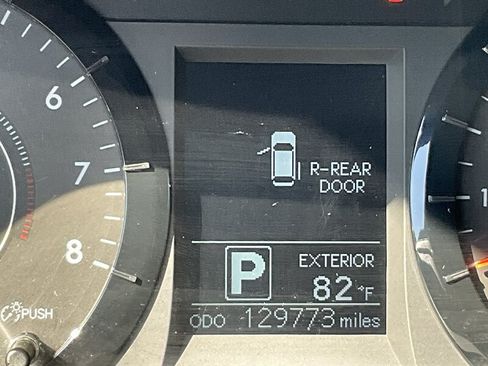 Used 2017 Toyota Sienna LE AWD/4WD image 23