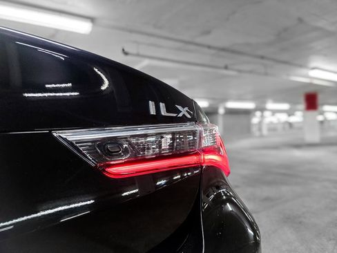 Used 2022 Acura ILX FWD image 9