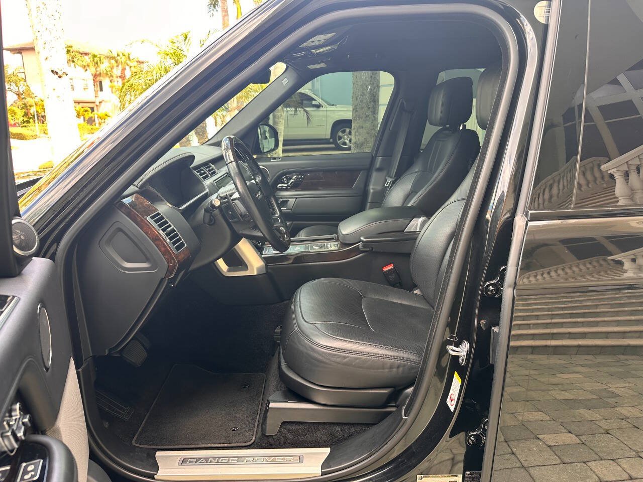 Used 2019 Land Rover Range Rover Long Wheelbase Supercharged AWD/4WD image 22