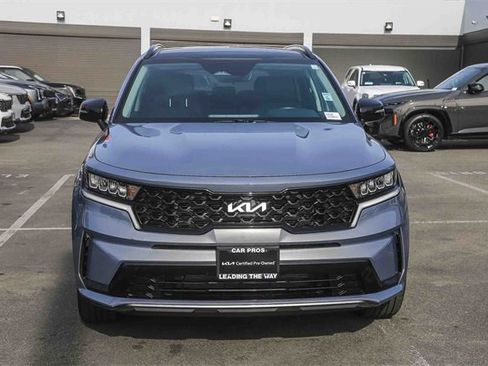 Certified 2023 Kia Sorento S w/ Panoramic Sunroof Package image 3