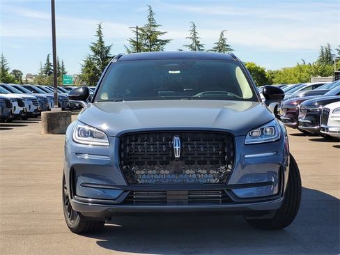 New 2026 Lincoln Aviator Reserve image 3