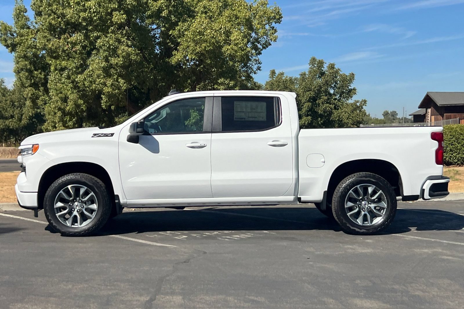 New 2026 Chevrolet Silverado 1500 RST w/ Z71 Off-Road Package AWD/4WD image 8