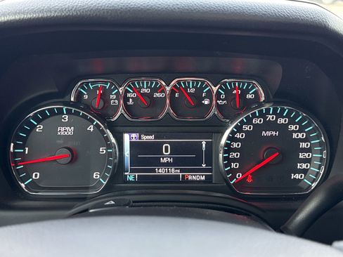 Used 2015 Chevrolet Suburban LT image 24