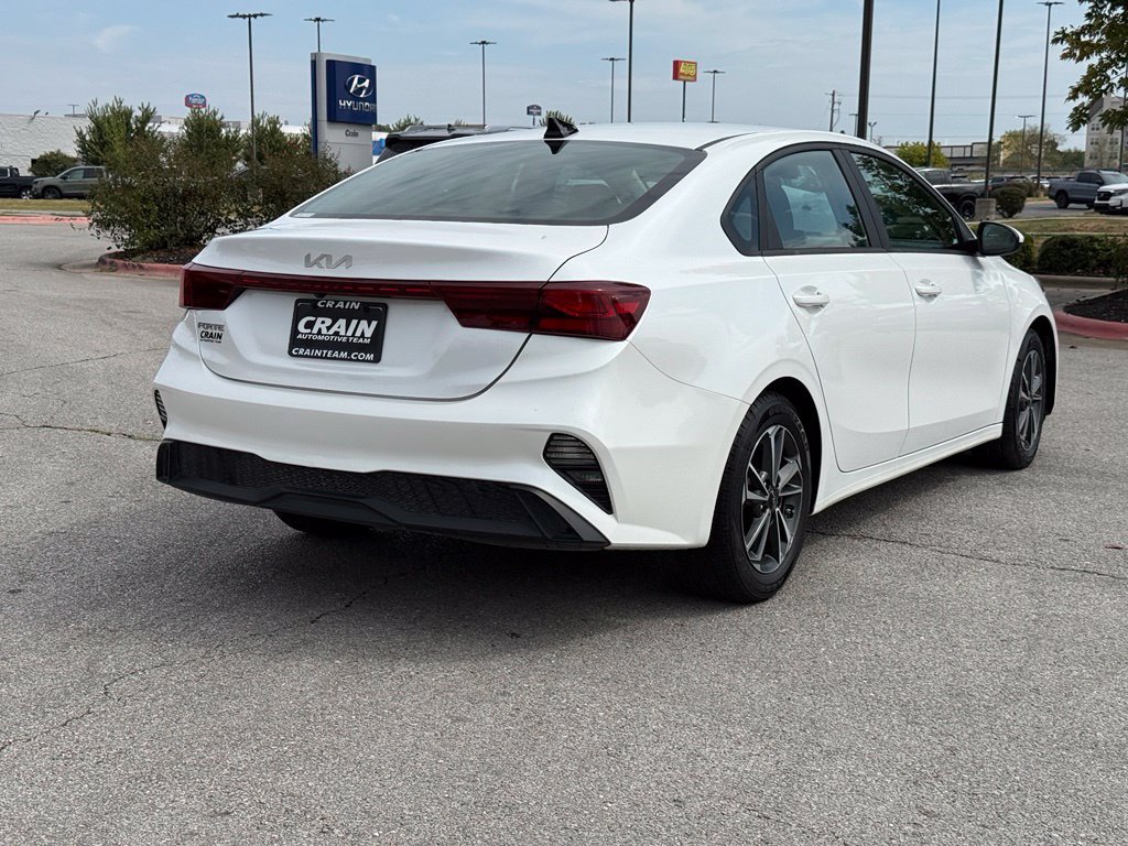 Used 2024 Kia Forte LXS FWD image 7