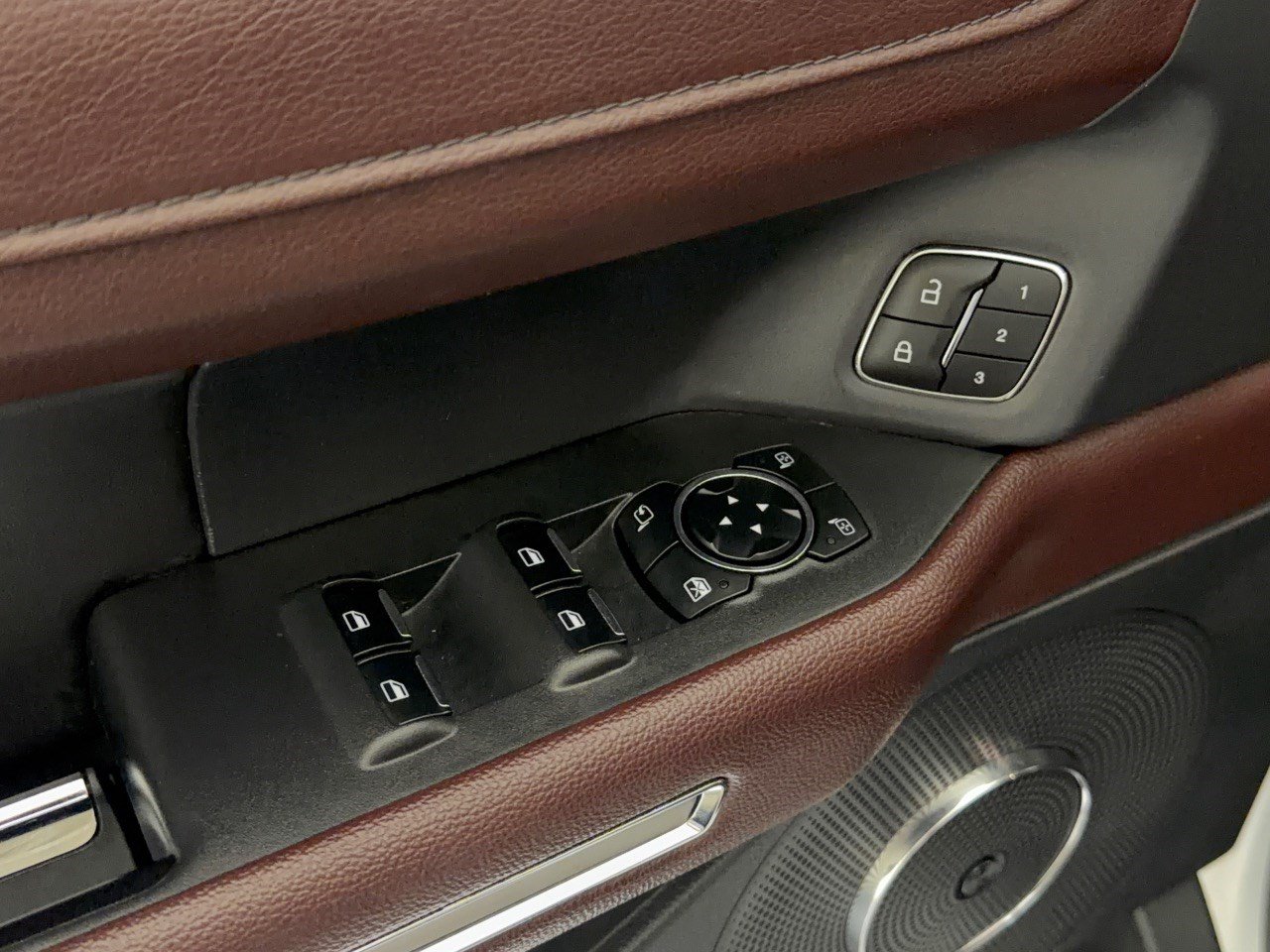 Used 2024 Ford Expedition Max Limited RWD image 15