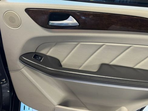 Used 2013 Mercedes-Benz GL 320 BlueTEC 4MATIC image 25