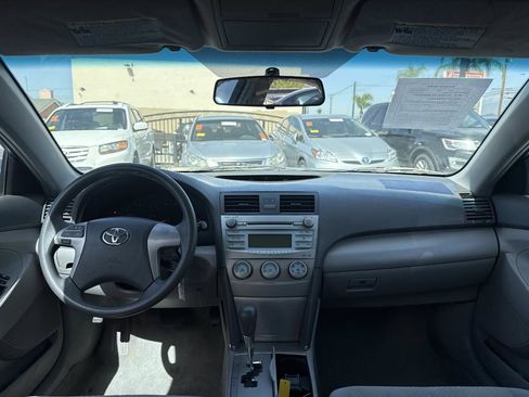 Used 2009 Toyota Camry FWD image 20