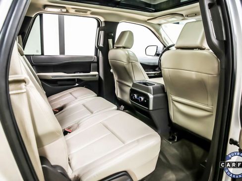 Used 2021 Ford Expedition Max XLT image 32