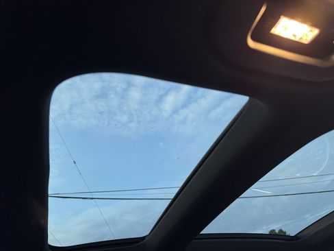 Used 2019 Mercedes-Benz C 63 AMG Sedan image 24