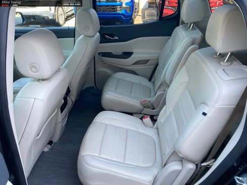 Used 2021 GMC Acadia Denali w/ GMC Pro Grade Package AWD/4WD image 13